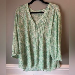 Plus Size Green and White Floral Blouse